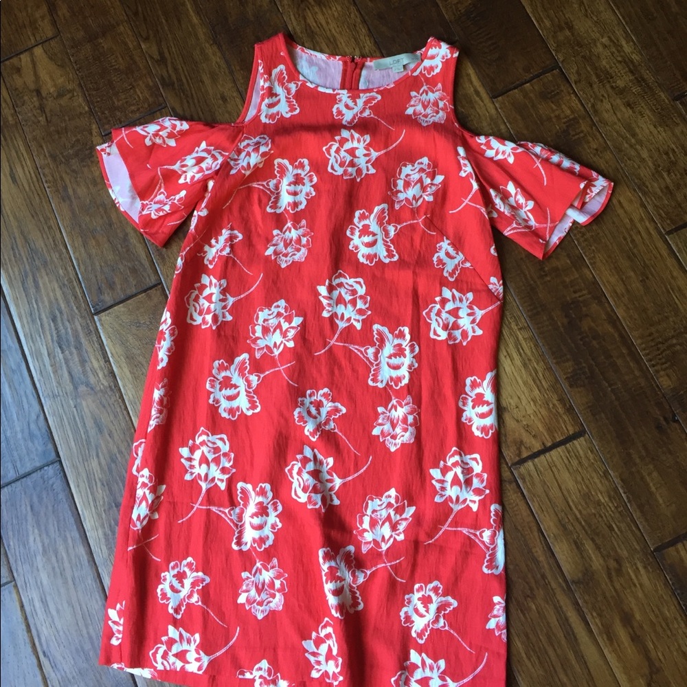 Never worn Ann Taylor Loft bare shoulder dress!