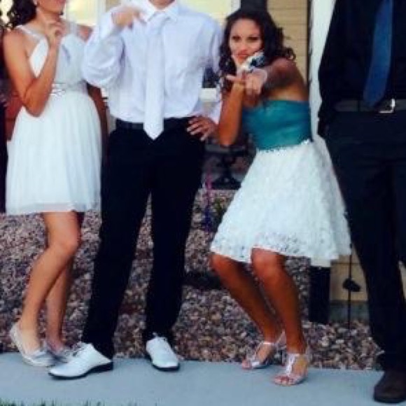 Formal Dress - Picture 2 of 3