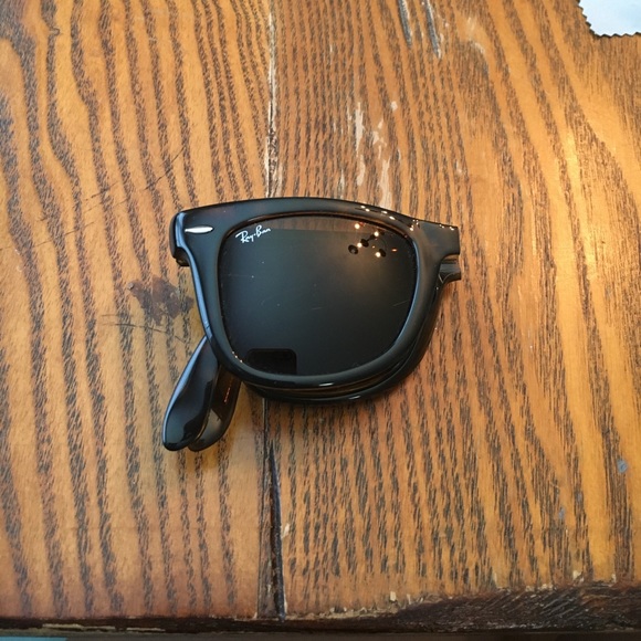 Ray-Ban Folding Wayfarer Sunglasses - Picture 7 of 7