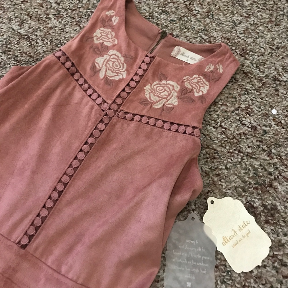 Dress - Picture 2 of 2