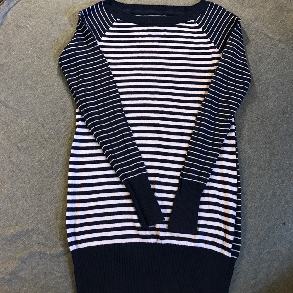 Nollie sweater
