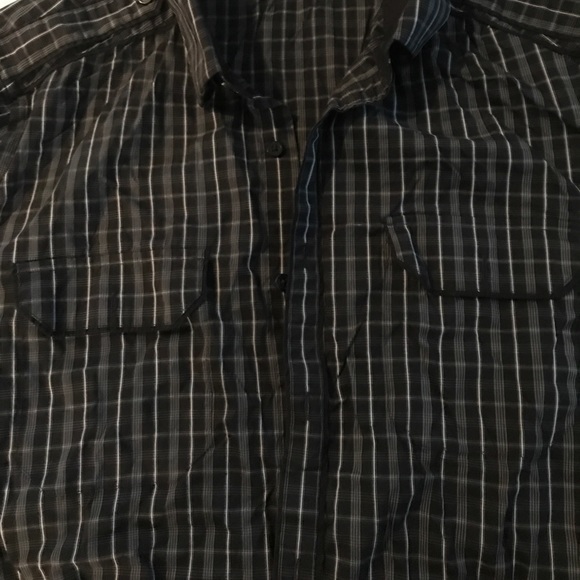 Express button down - Picture 3 of 3