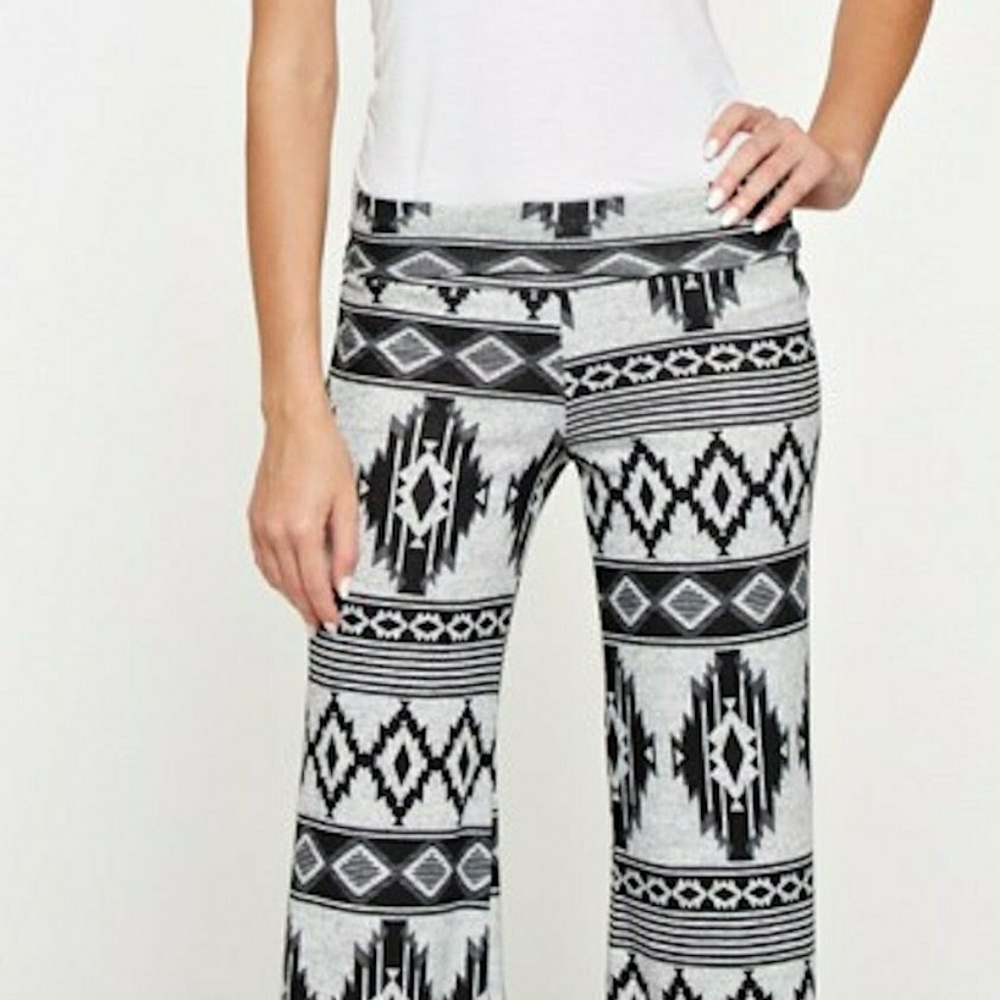 NEW Plus Aztec White BlacK Palazzo Dressy Pants - Picture 5 of 6