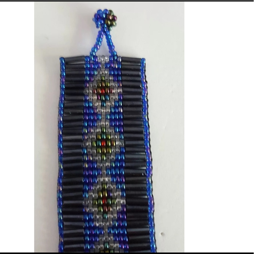 Tribal Beaded 7" Diamond Pattern Bracelet - Picture 2 of 9