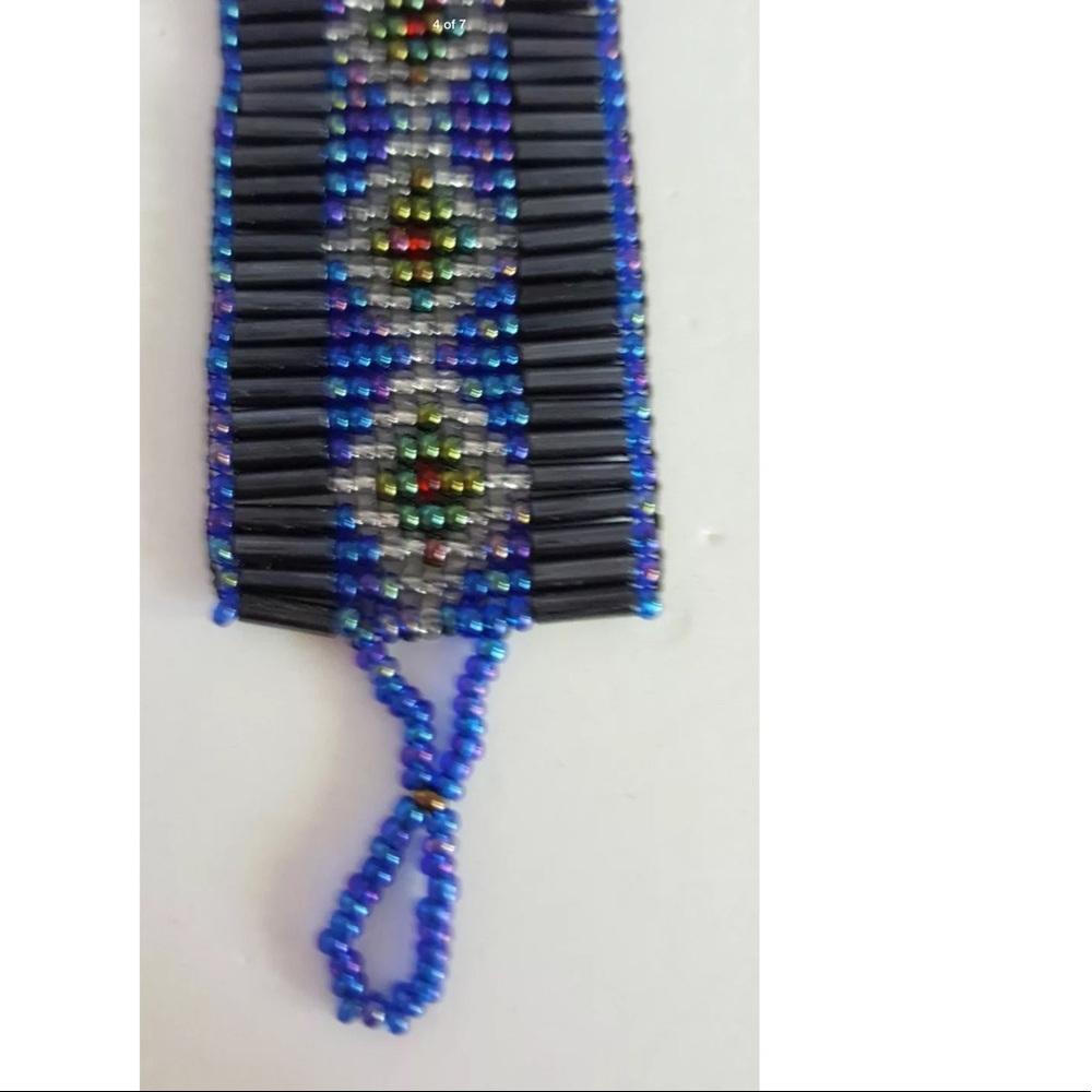 Tribal Beaded 7" Diamond Pattern Bracelet - Picture 7 of 9