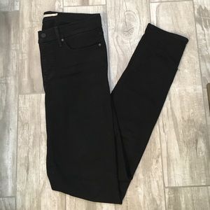 Black Levi's skinny jeans