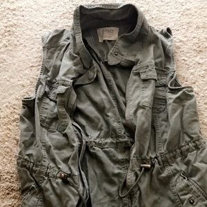 Green army vest