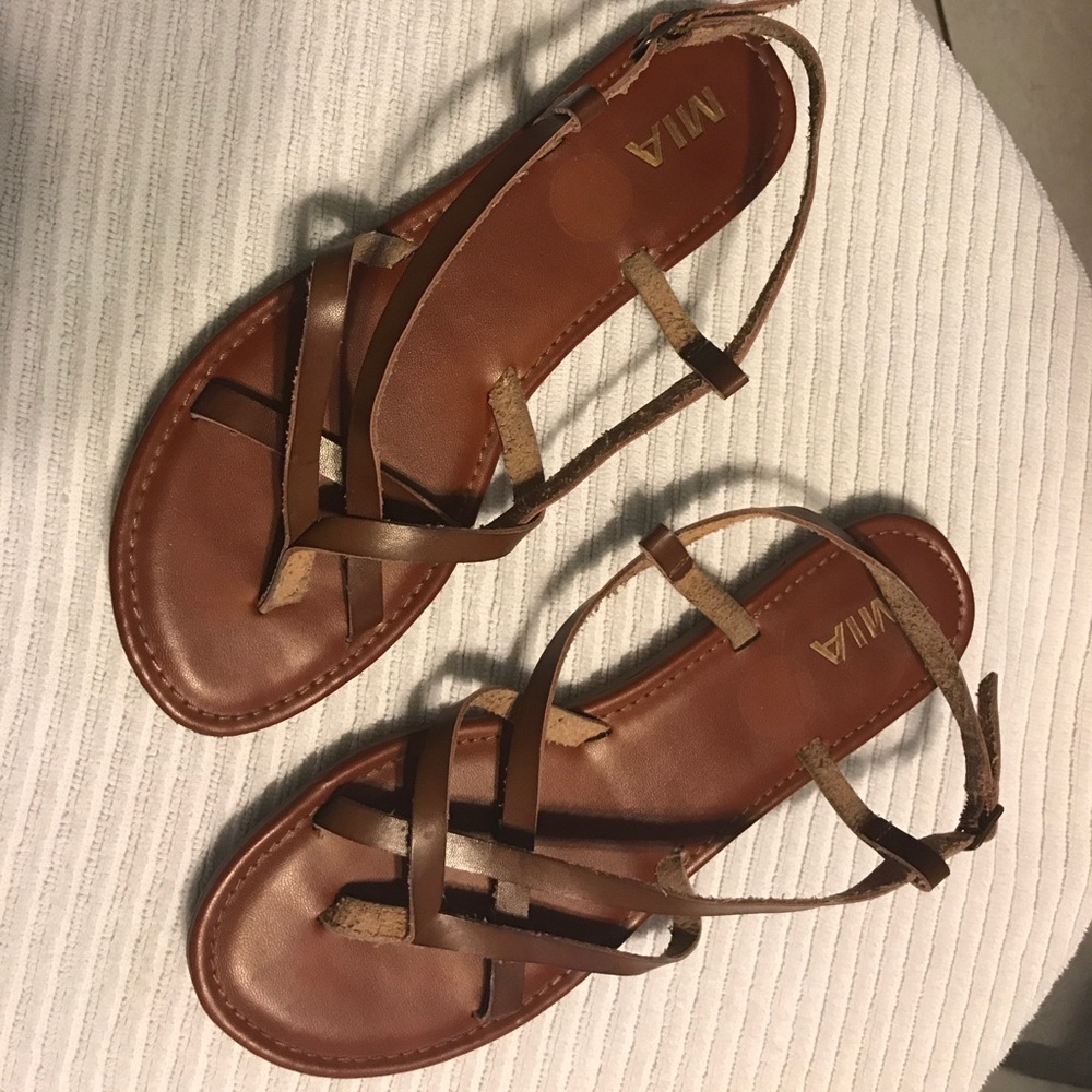 Mia Sandals