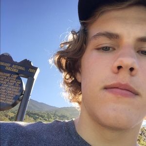 Meet your Posher, Aidan
