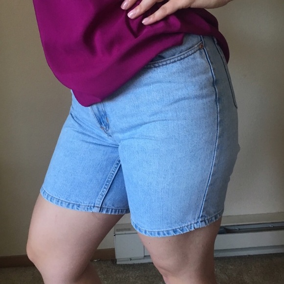 Vintage looking high waisted denim Gap mom shorts - Picture 5 of 8
