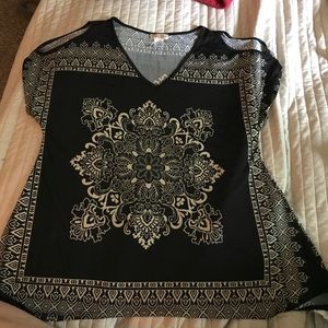 Dressy top cold shoulder V neck L/XL