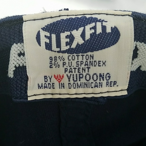 Flex Fit Navy Blue Baseball Hat - Picture 3 of 4