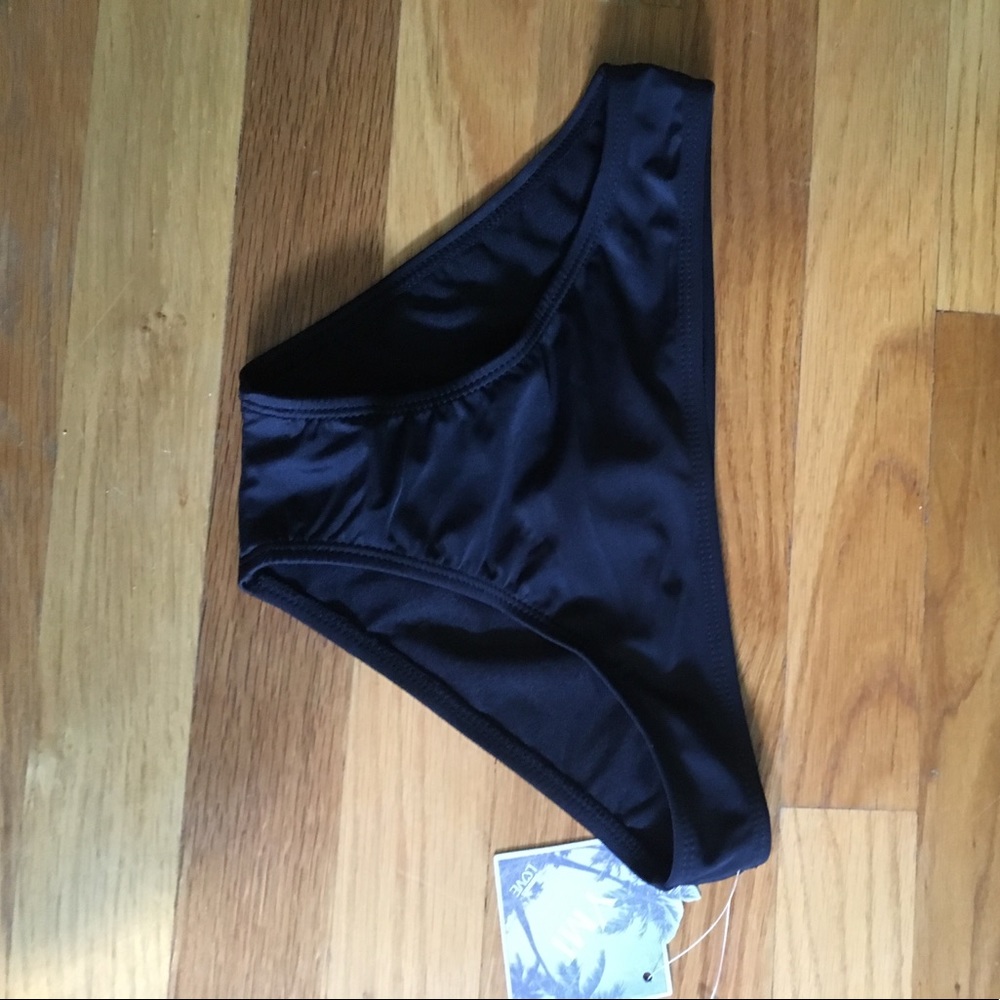 Black bikini bottoms