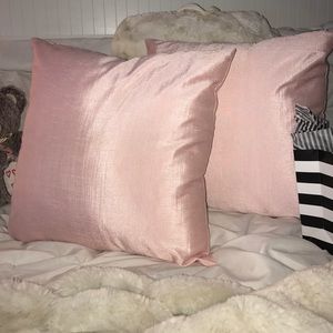 LAST CHANCE***Pretty Pink Pillows