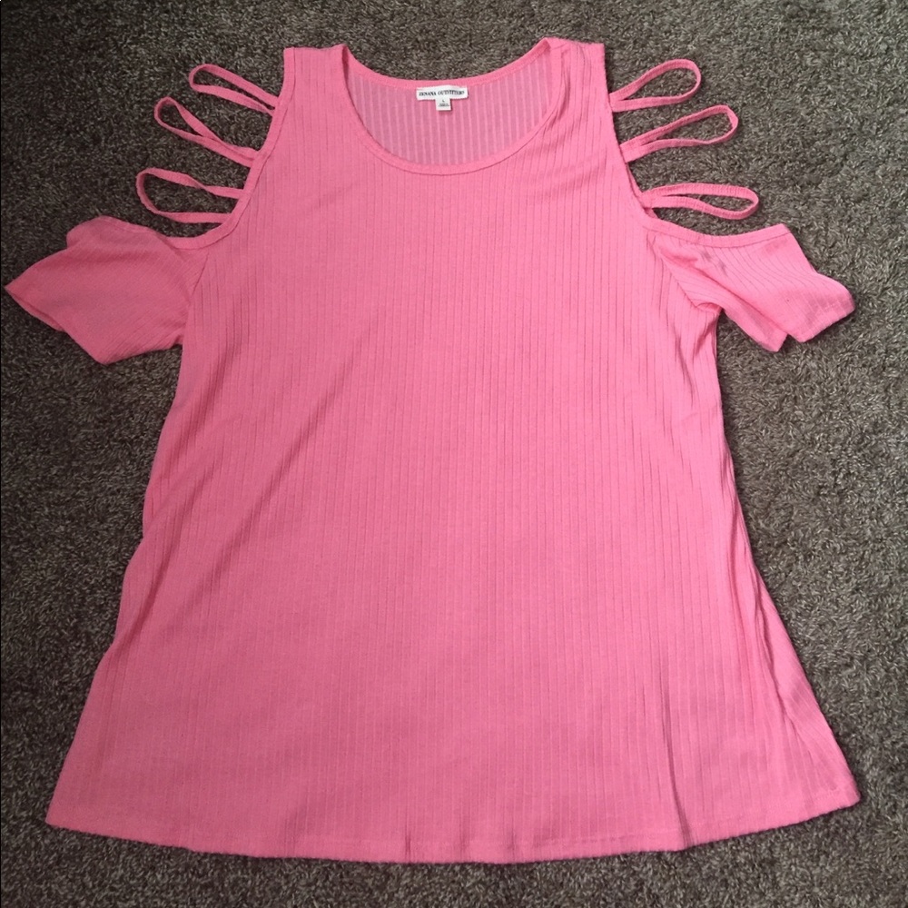 NWOT Cute trendy top