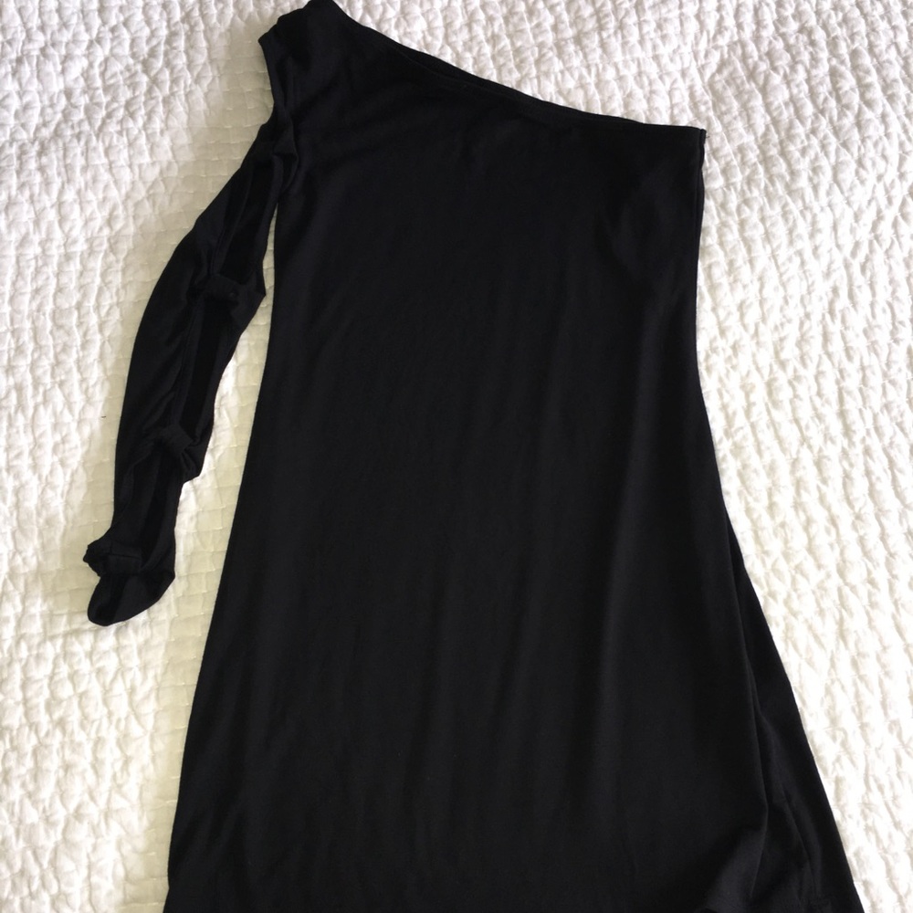 Black One Sleeve Dress