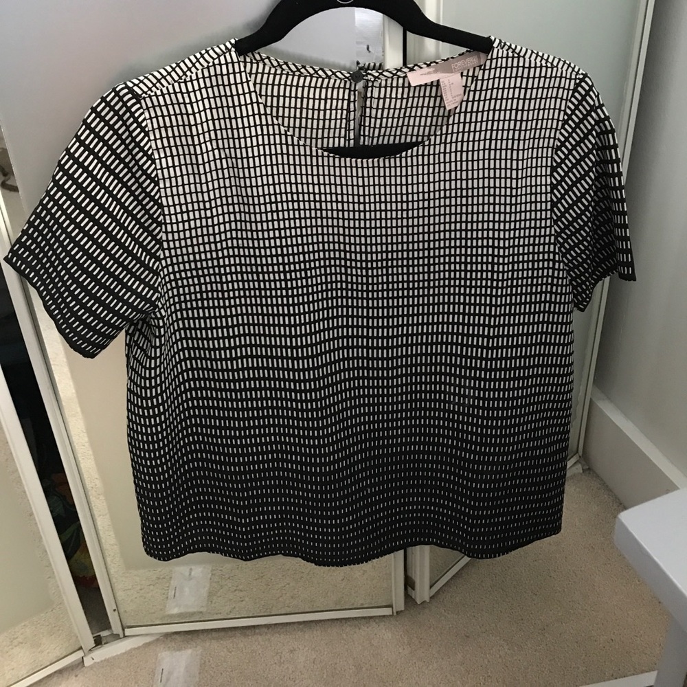 black and white ombré pattern blouse