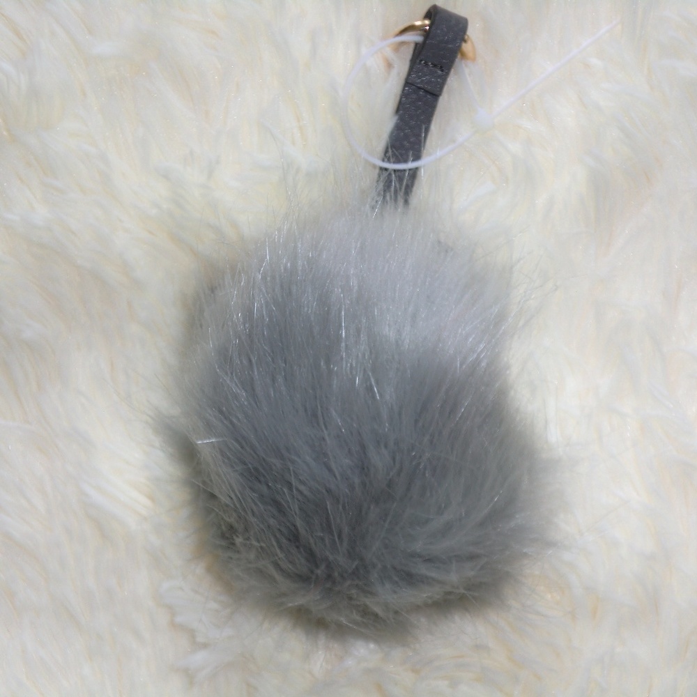 NEW Gray Cat Pom Pom Purse Accessory - Picture 4 of 5