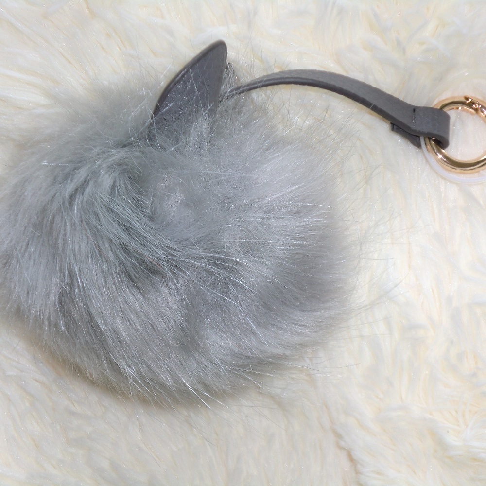 NEW Gray Cat Pom Pom Purse Accessory - Picture 3 of 5