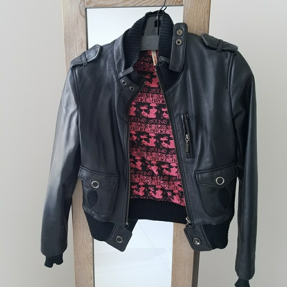Vintage leather Jacket like new!