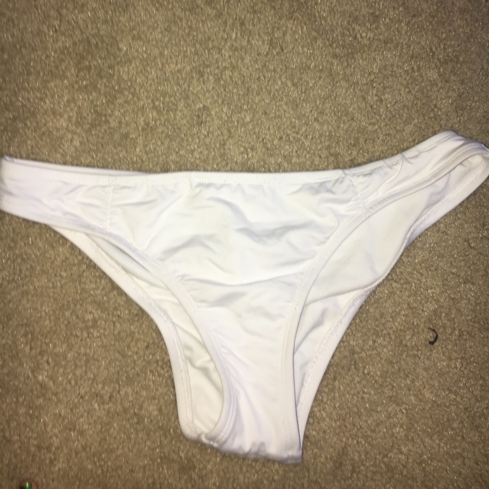 Swimsuit bottoms