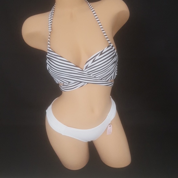 Victoria's secret 34A EXTRA SMALL BIKINI SET NEW