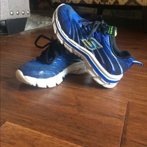 Size 11 Boy Tennis Shoe