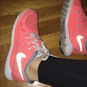 Women's Nike Free Run - Size 6