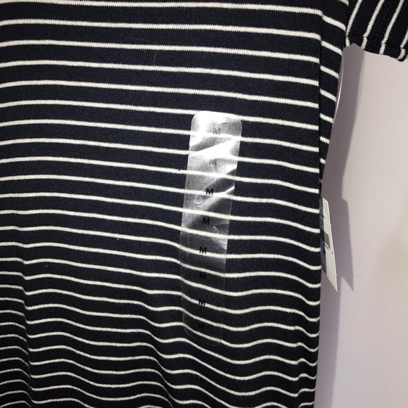 Gap v neck tee - Picture 2 of 7