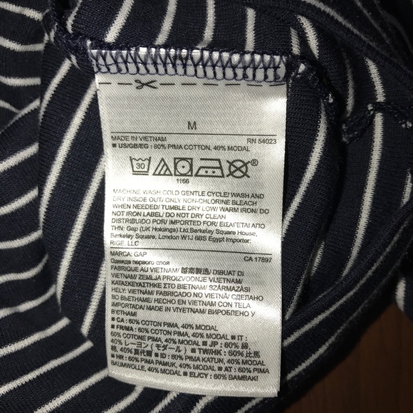 Gap v neck tee - Picture 6 of 7