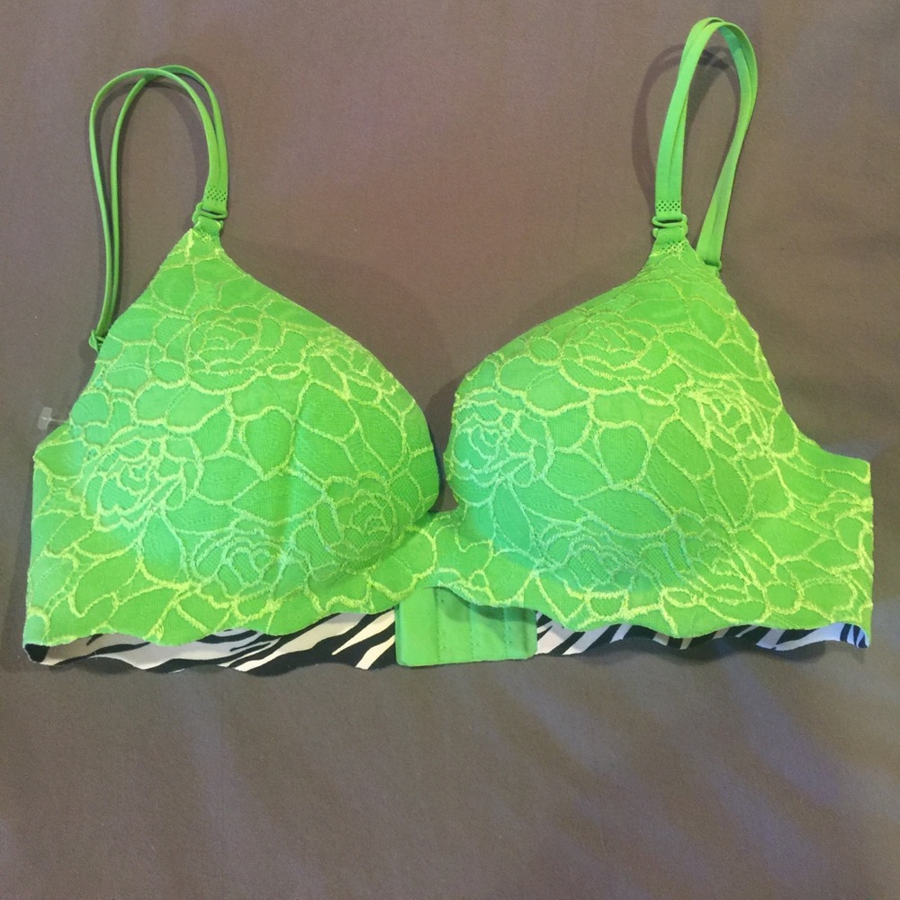 Lacey green Victoria's Secret bra