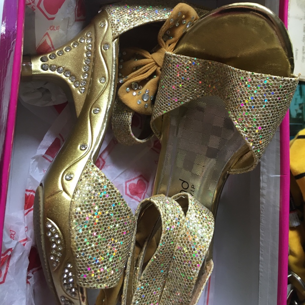 Kids size 11 hi heels brand new