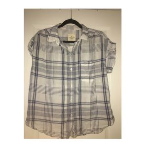 American Eagle Button down