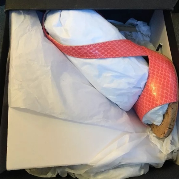 Bebe Arisnna Slingback Pimps - Picture 6 of 6