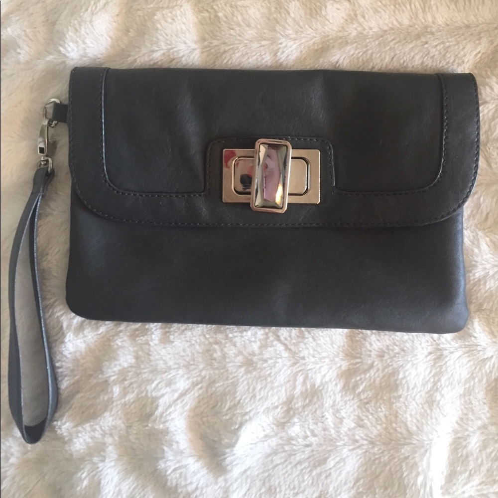 New York &a Company wristlet