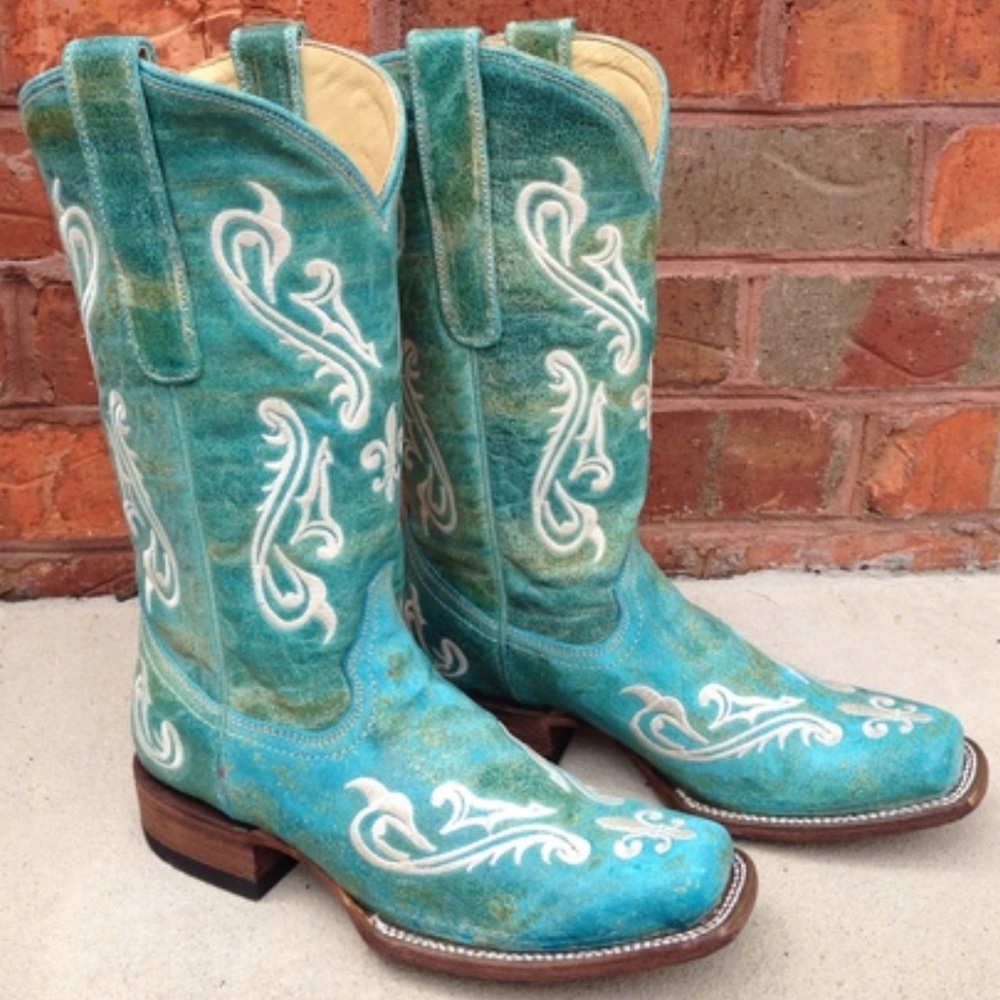 Corral turquoise boots