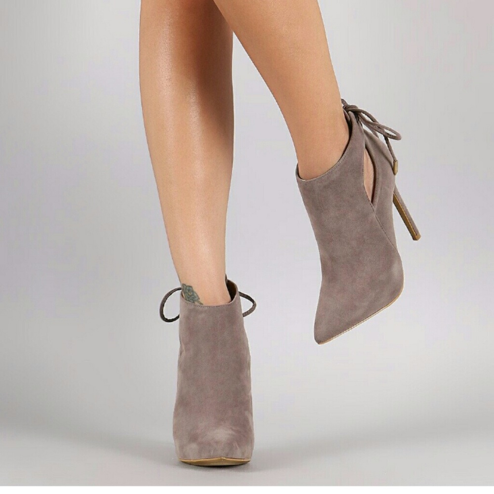 🆑 BACK-TIE BOOTIES - Picture 7 of 7