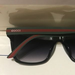 Gucci sunglasses (UA) will take Good offers
