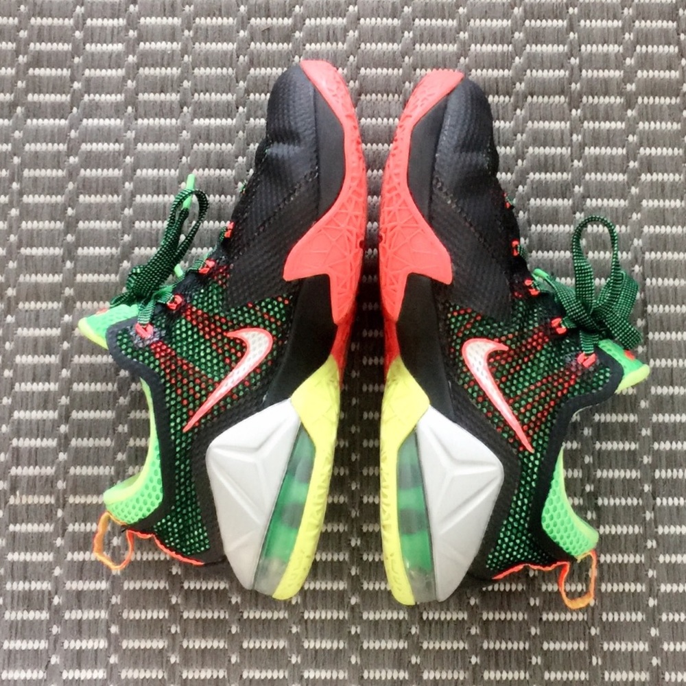 Nike shock LTJ size 7