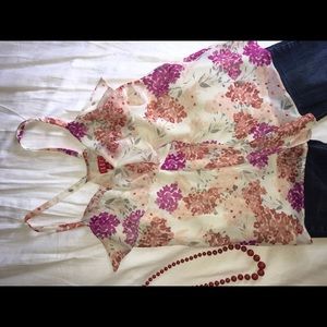 Lovley floral ruffle front sleeveless top