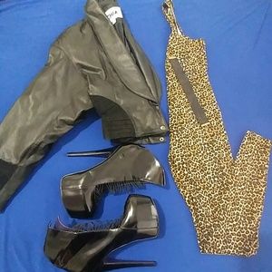 High Fashion Bondage style black leather stiletto