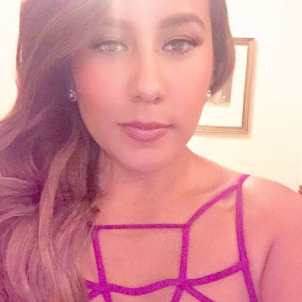 Meet your Posher, Claudia