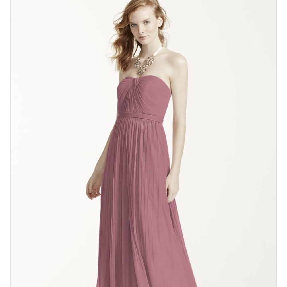 Beautiful Versa bridesmaid/formal gown
