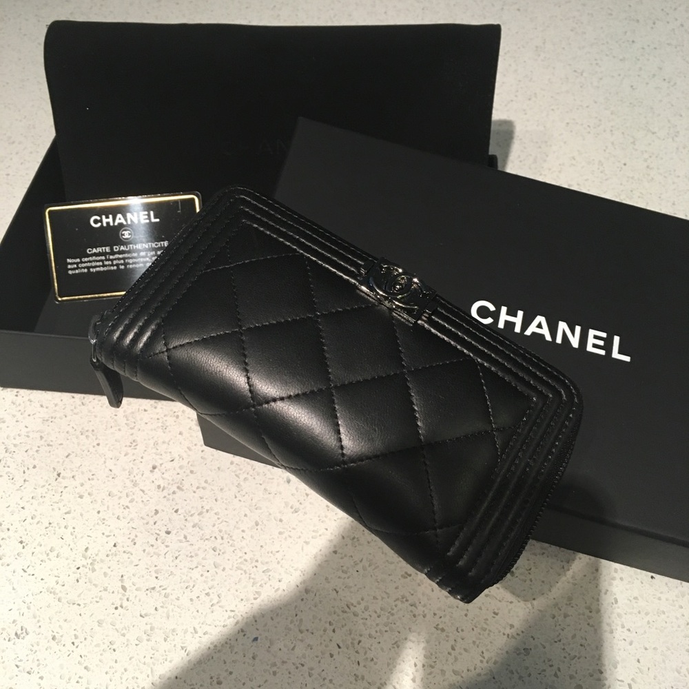 Chanel Wallet PERFECT