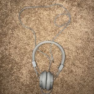 SOLDUNUSED Hollister Headphones