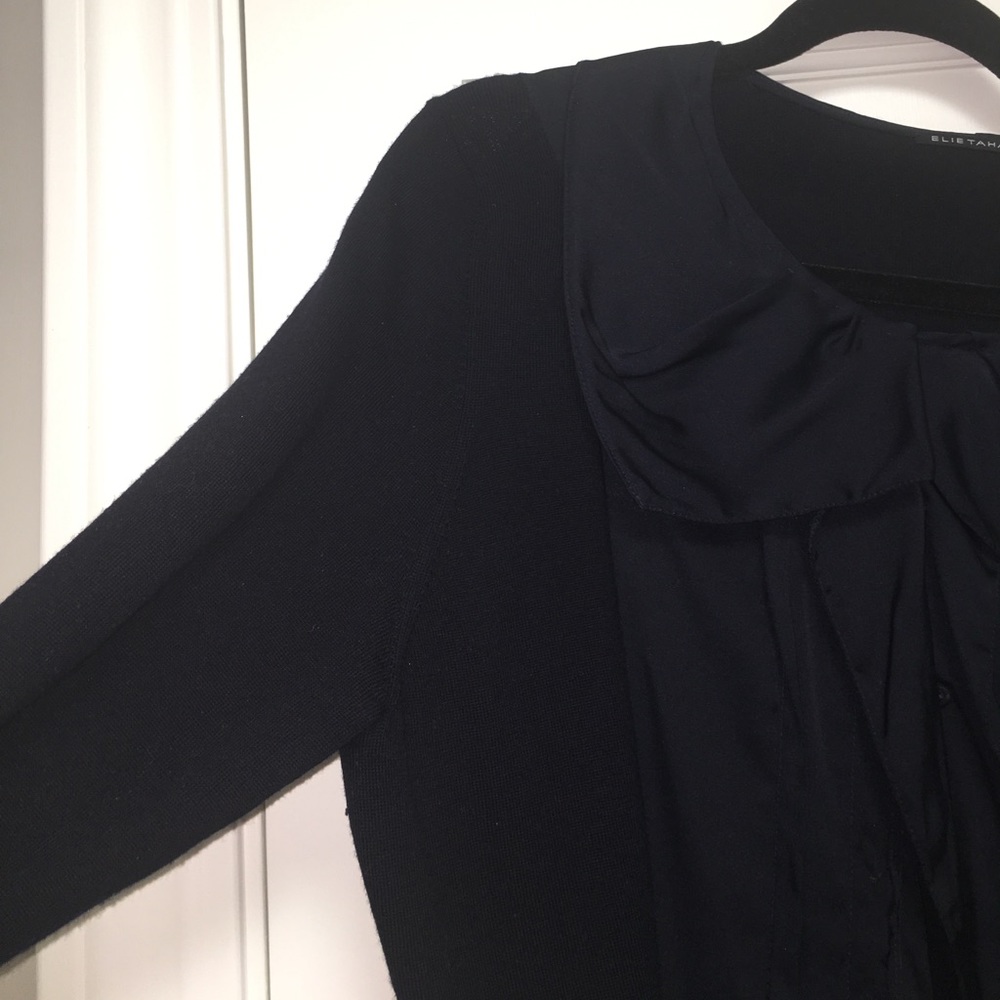 Elie Tahari navy w/ silk trim lightweight sweater