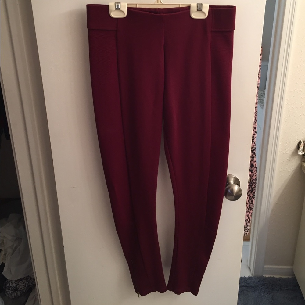 Maroon Leggings!
