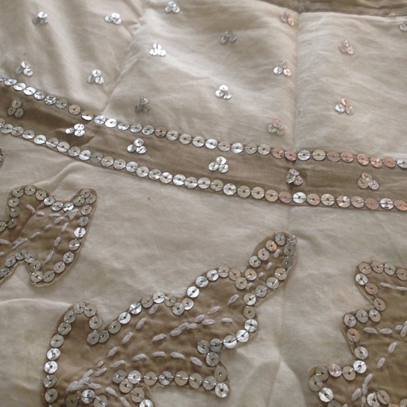 BCBG MAXAZRIA designed skirt in size 8 - Picture 4 of 4