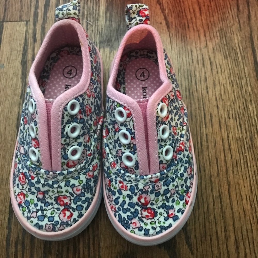 Baby shoes