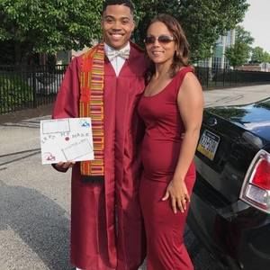 Meet your Posher, Denise